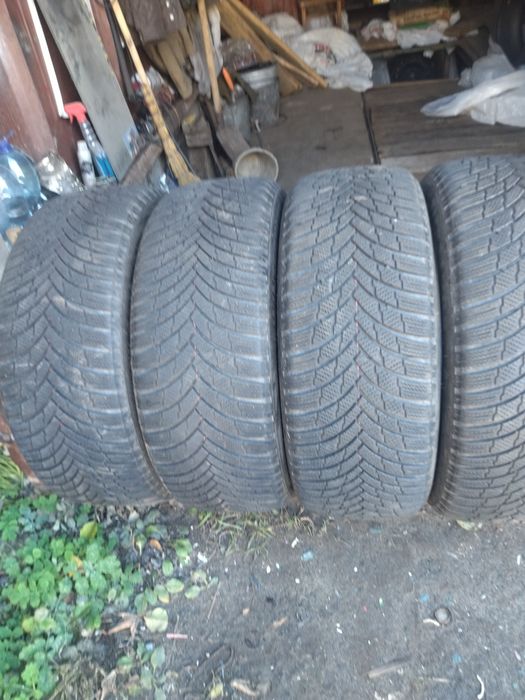 Продам зимову гуму 255/45 R20 Firestone VanHawk 4500