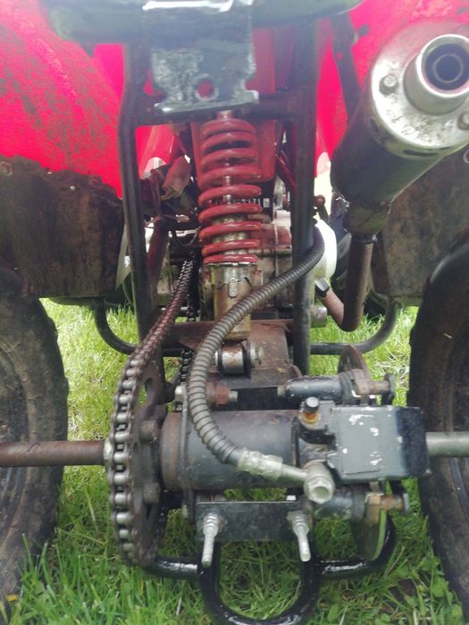 Quad 110cc automat jest wsteczny i jeździ