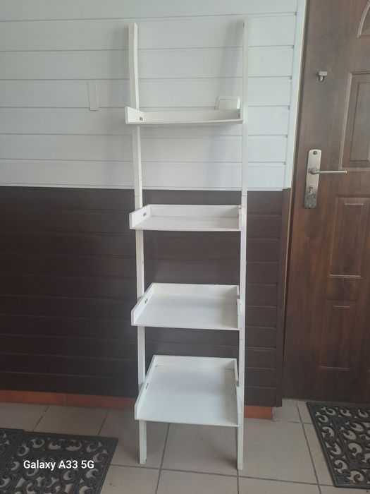 Regal półki do oparcia o ścianę