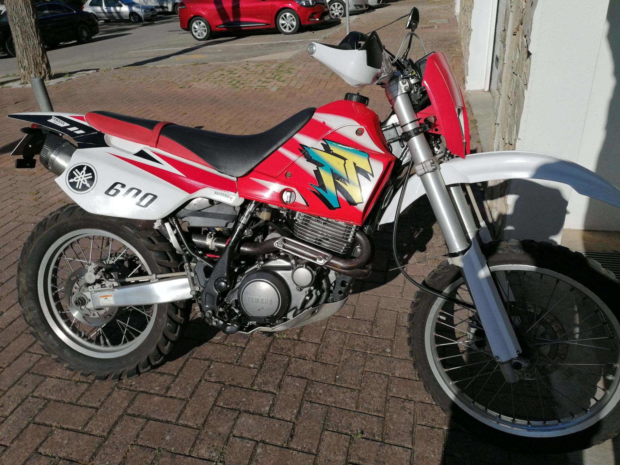 YAMAHA TT600E Belgarda em Excelente Estado, Impecável!!