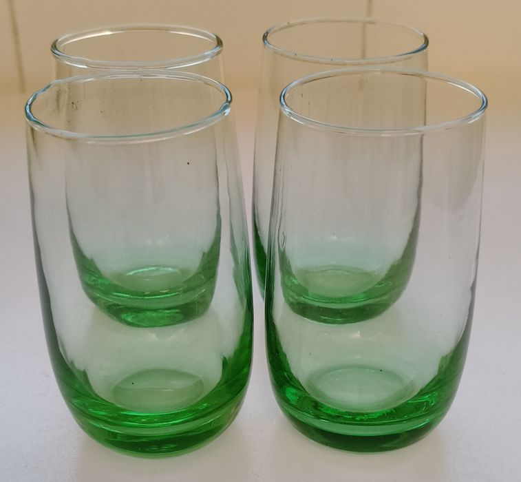 4 copos verdes vintage
