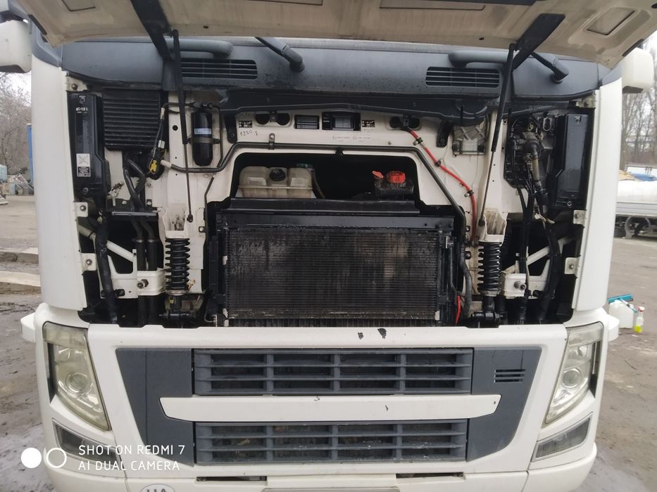 Продам Тягач Вольво с полуприцепы Шмиц.