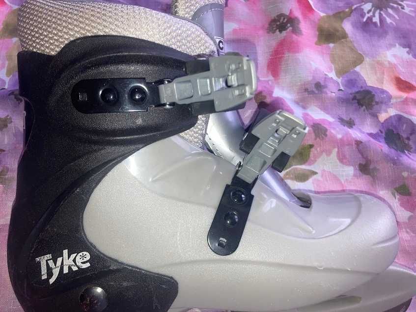 CCM Tyke (Kanada) - łyżwy regulowane - EUR 34-37