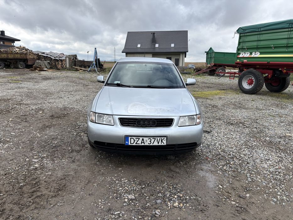 Audi A3 1.6 BENZYNA
