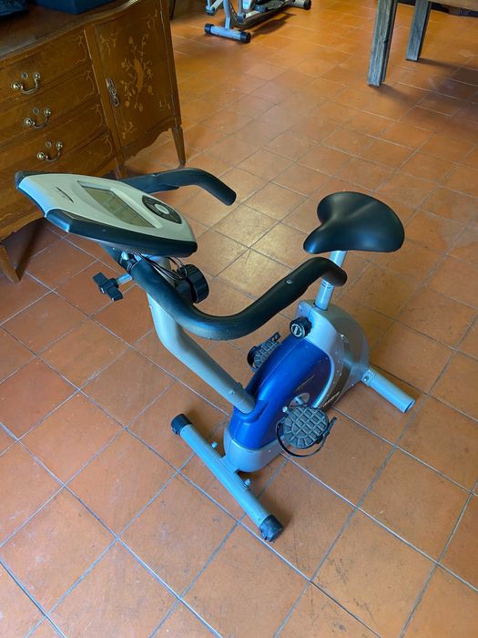Bicicleta Estática BH Fitness