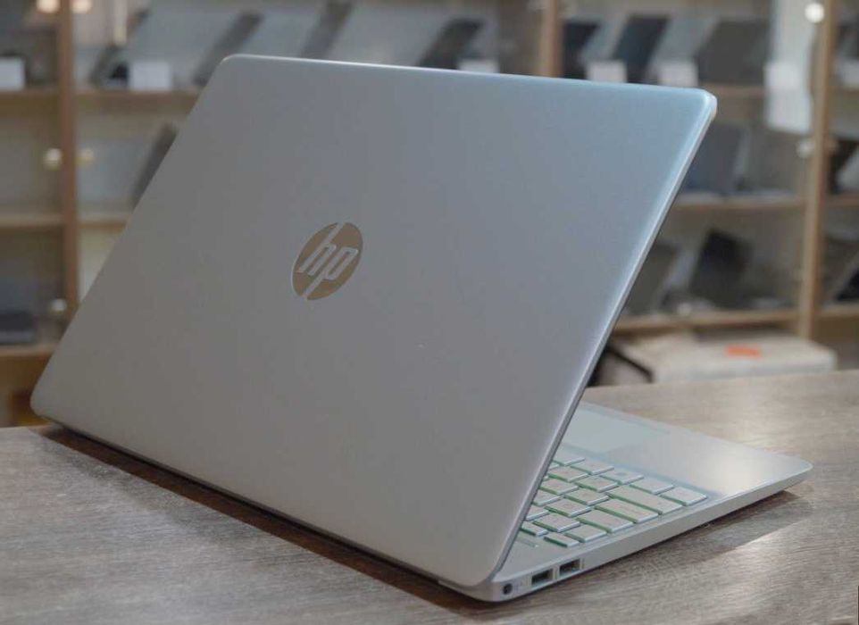 ГАРАНТІЯ HP (FullHD іPS/AMD Ryzen 3 5300U/RAM 8гб DDR4/SSD 512гб)TVOYO