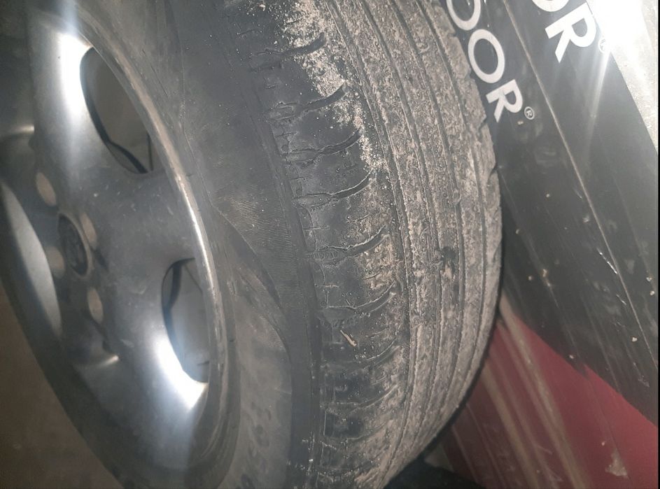 Продам шини з дисками