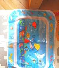 Dmuchana mata wodna sensoryczna dla niemowląt watermat