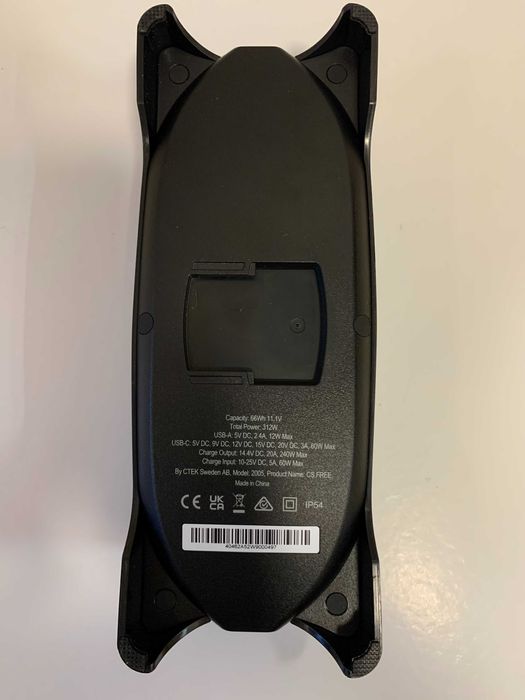 Ctek CS FREE бустер пуско-зарядний павербанк NOCO BOOST GBX45