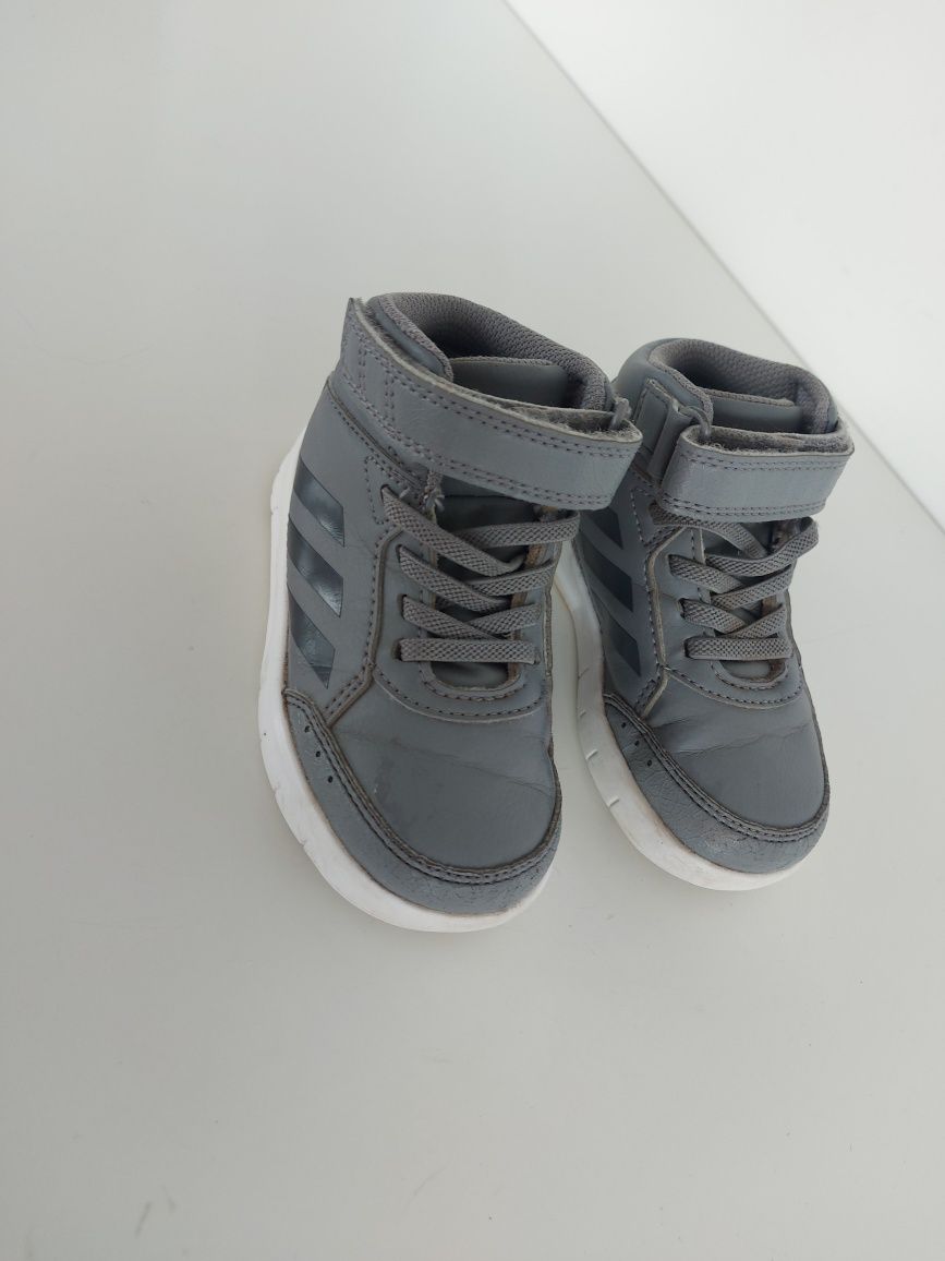 Buty dziecięce Adidas AltaSport Mid w rozmiarze 23