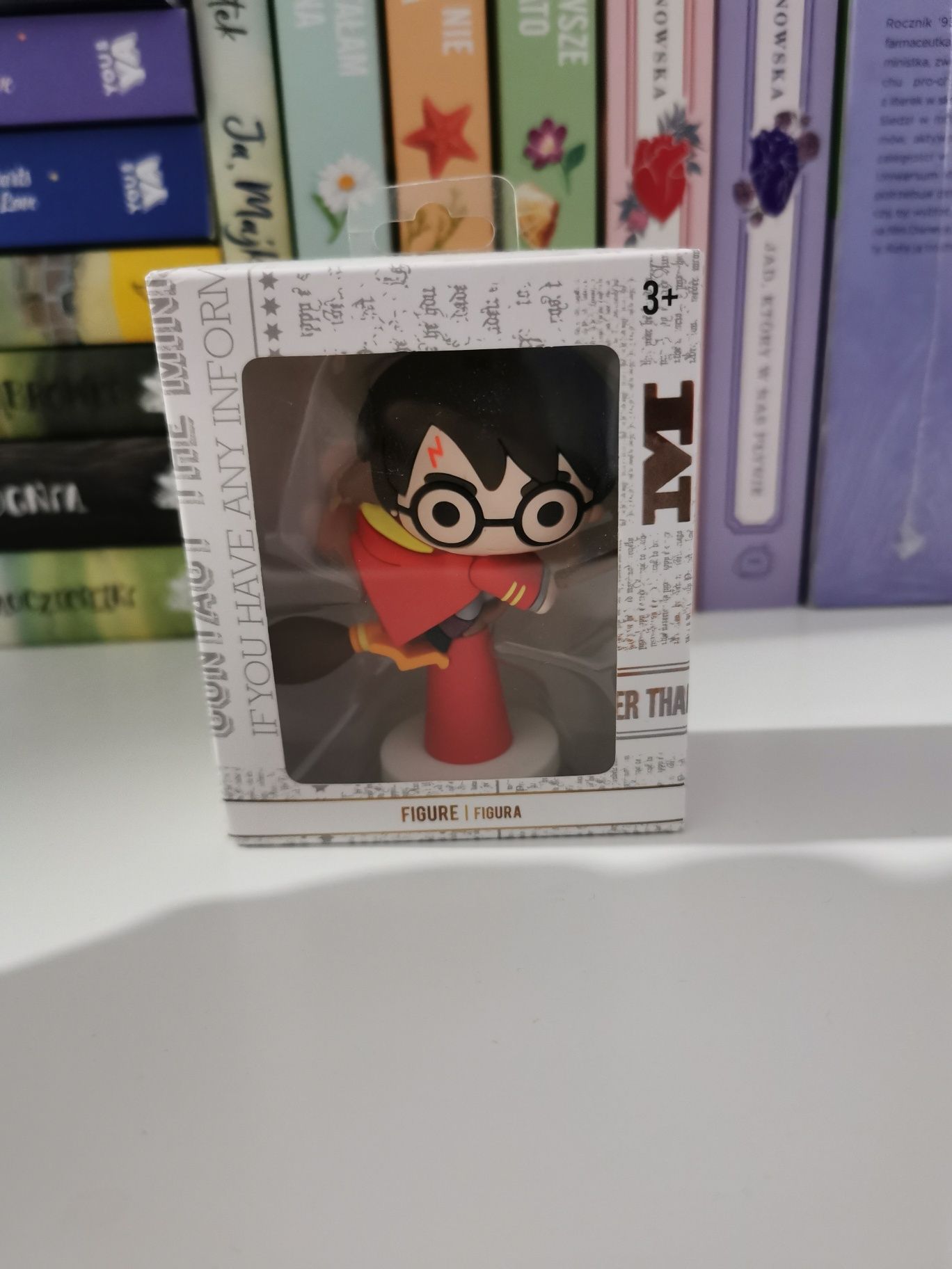 Figurka Harry Potter na miotle nowa