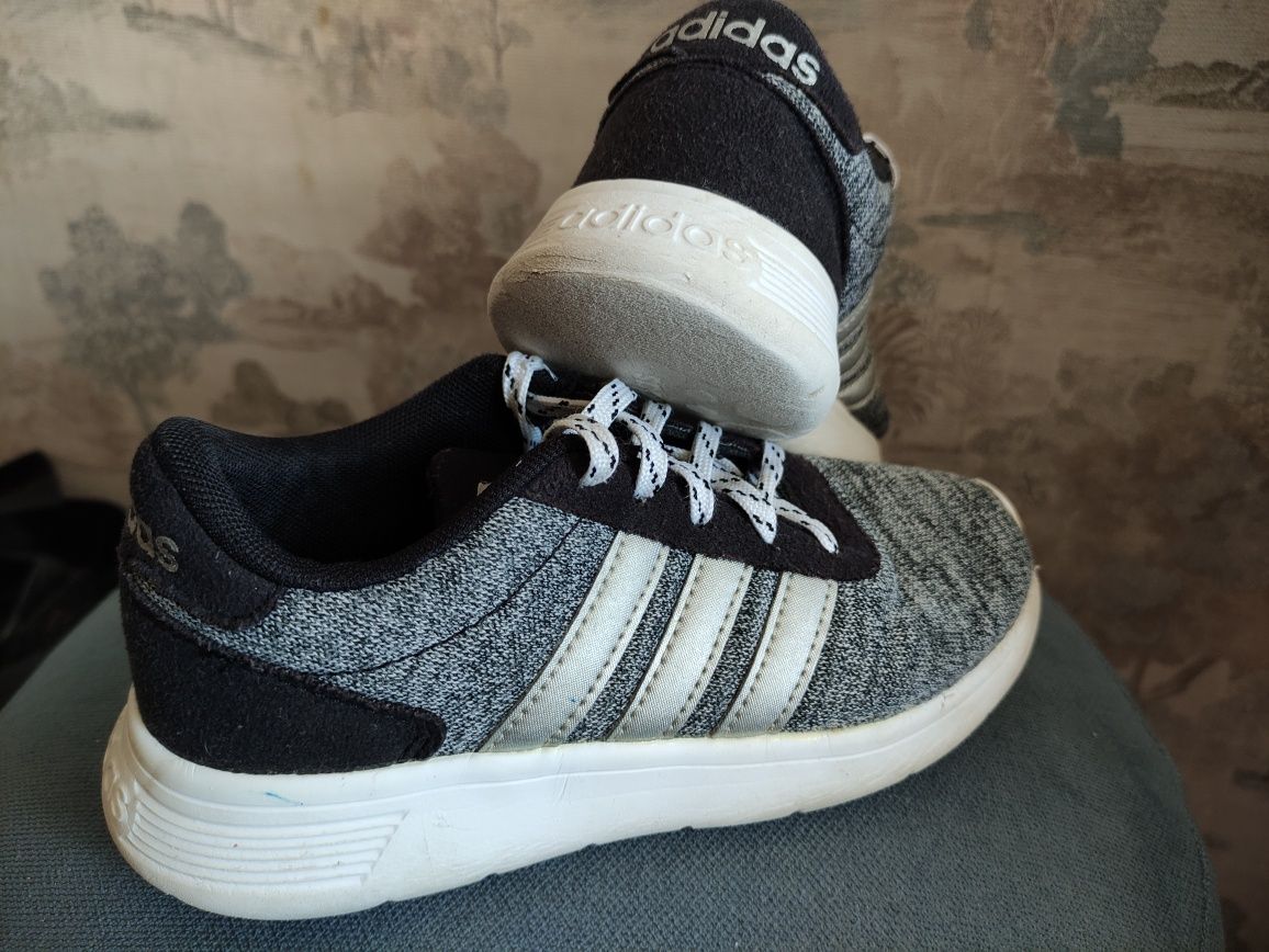 Кросівки Adidas 29- 30 р 17,5-18 см для хлопчика