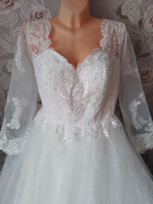 Нове весільне плаття 50-52  розміру з етикеткою