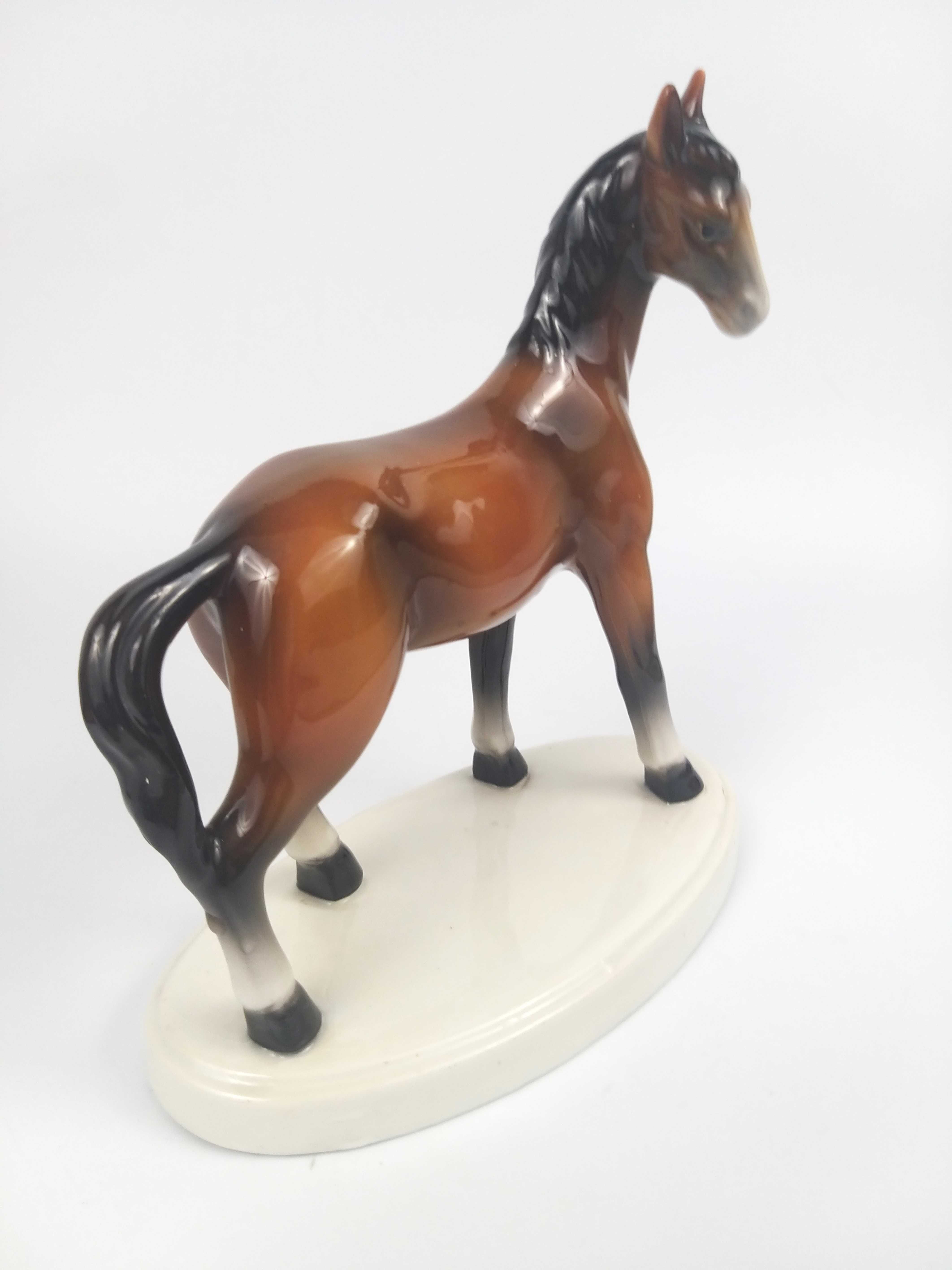 Koń, konik brązowy Mideramica Portugalia lata 50/ 60te wys.17cm