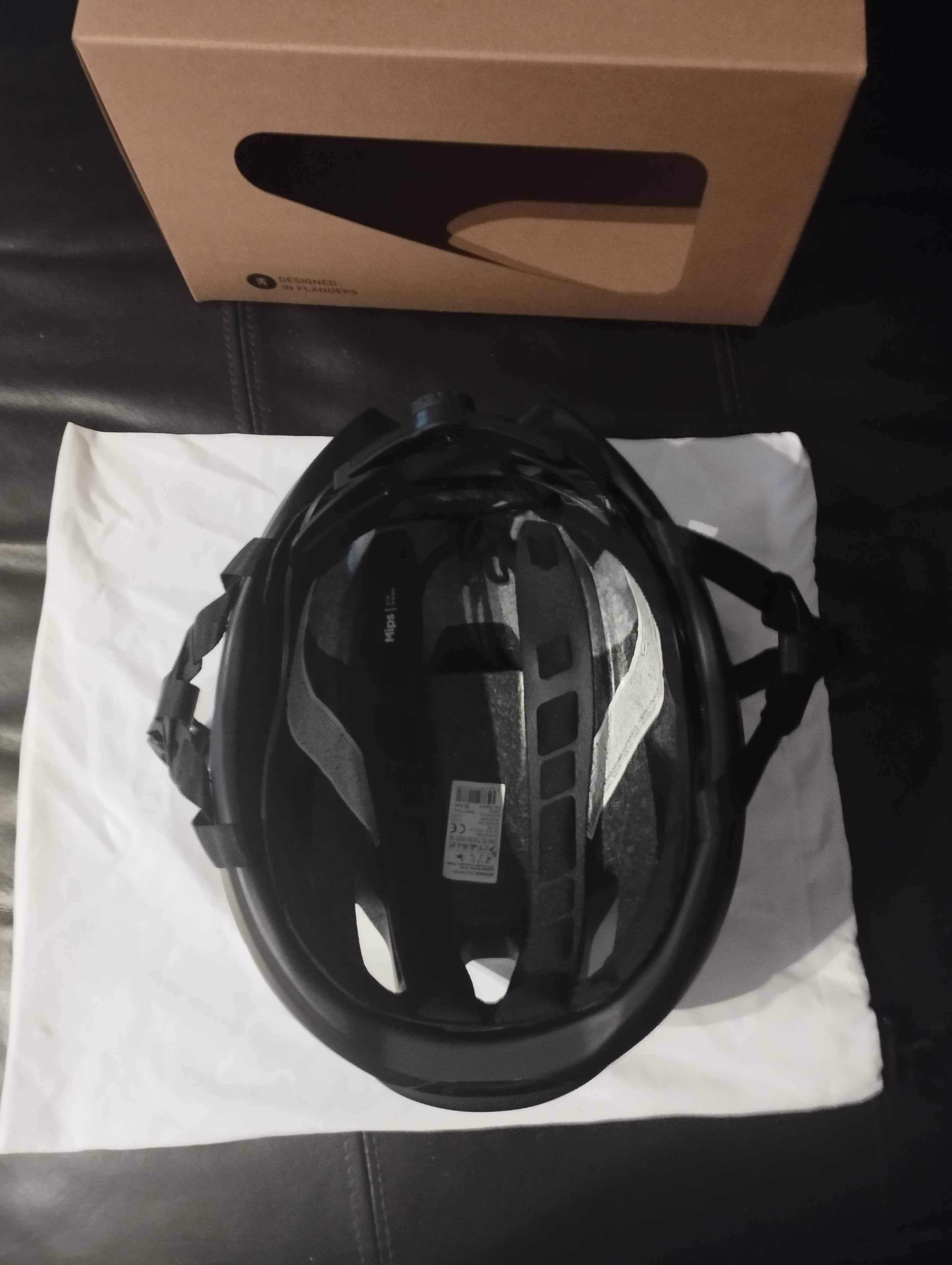 Capacete Van Rysel de Estrada Aero MIPS RCR-F preto TAMANHO-M