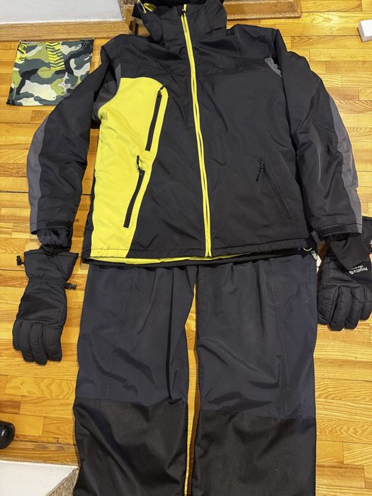 Костюм лижний чоловічий L+балаклава+рукавиці