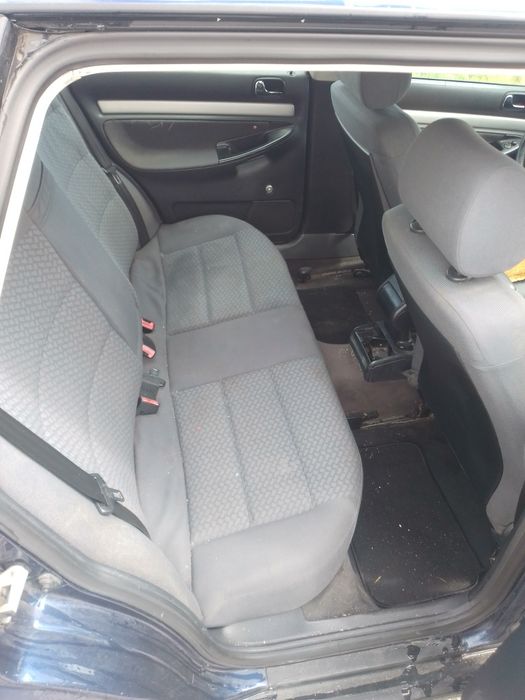 Vendo Audi A4 motor 1.9 TDI muito boa de mecânica com 300.00 km