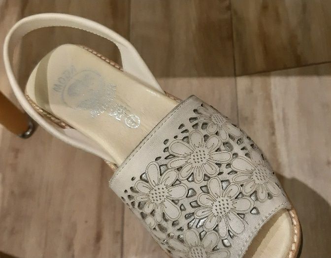 Менорки женские удобные босоножки