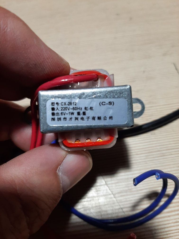 Transformator 220v - 6v 1w