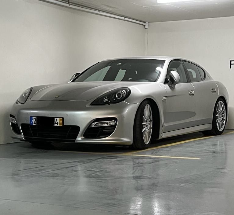 Porsche Panamera 4.8 GTS Nacional