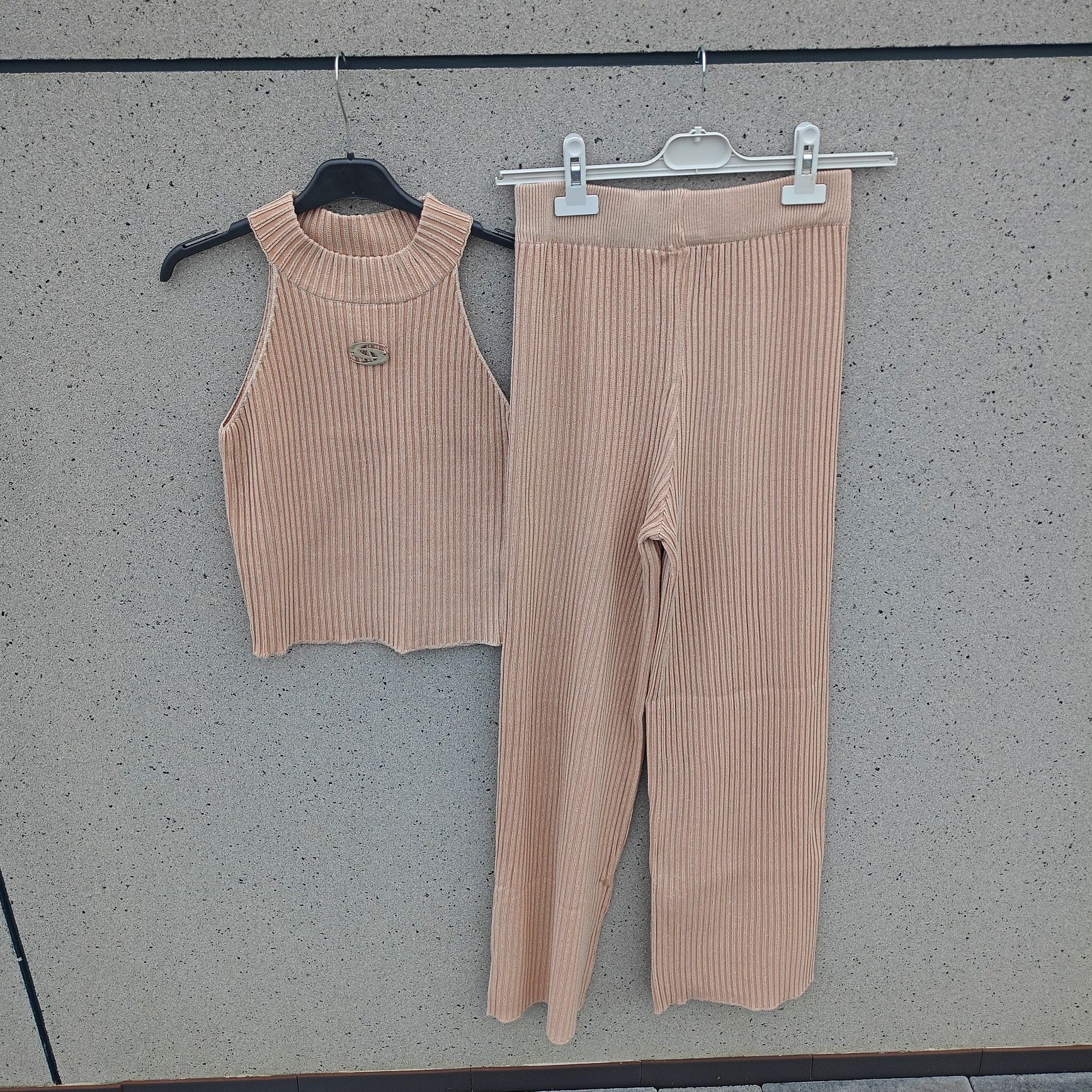 Komplet damski zestaw spodnie top dres prazek