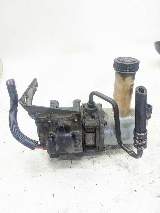 Citroen Saxo Peugeot 106 1.4 Pompa Wspomagania