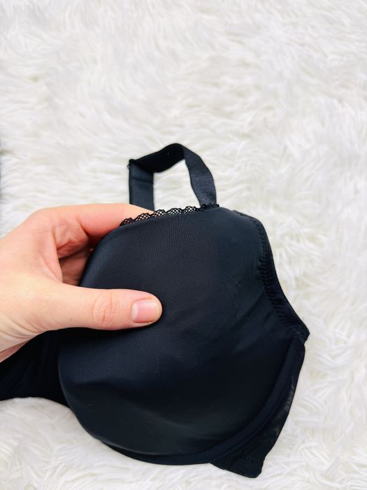 Biustonosz usztywniany 75F czarny Debenhams