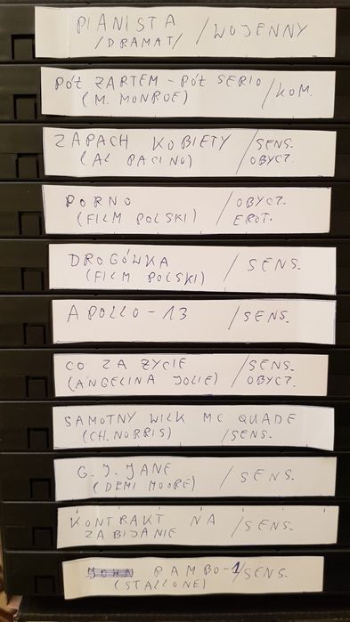 Filmy na kasetach VHS Video ( różne ) .