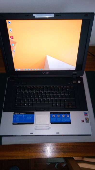 Computador portátil Sony Vaio VGN-BX297XP