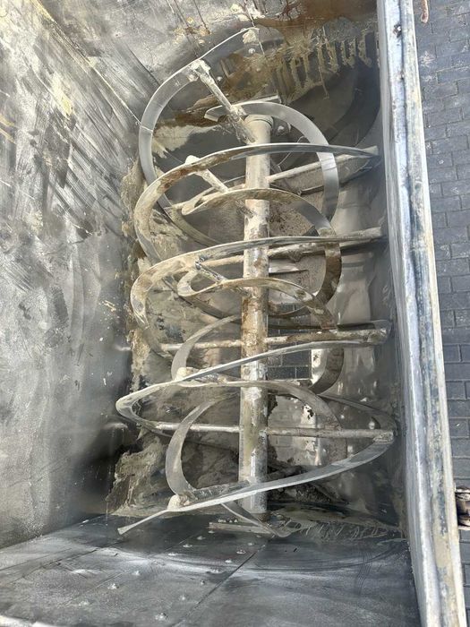 Mieszalnik wstęgowy z kwasówki 500kg do proszków, past, mat. sypkich