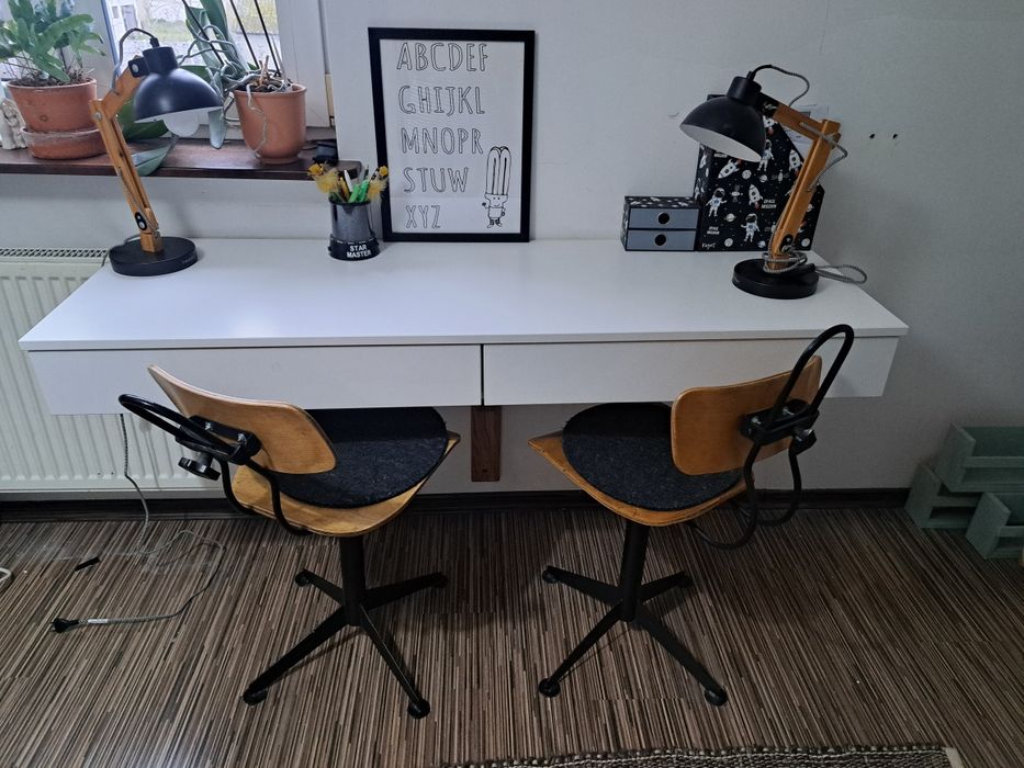 Biurko/toaletka biała z szufladami 150x50x15