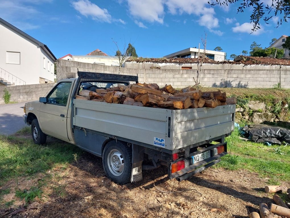 Vendo lenha seca