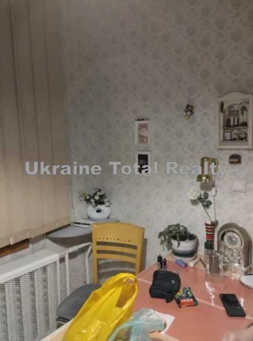 2 кімнатна квартира! Метро Академмістечко 1хв пішки Вул Доброхотова 30