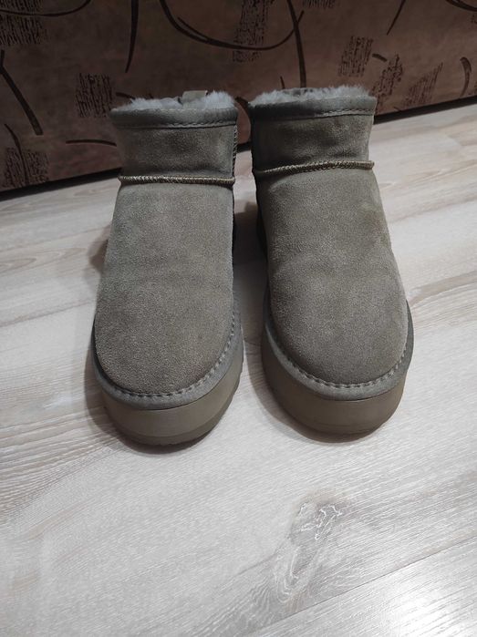 Натуральные угги на высокой подошве, замшевые угги UGG овчина 39 р-р