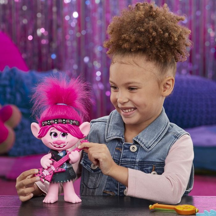 Співаюча лялька Розочка з аксесуарами Тролі DreamWorks Trolls Hasbro