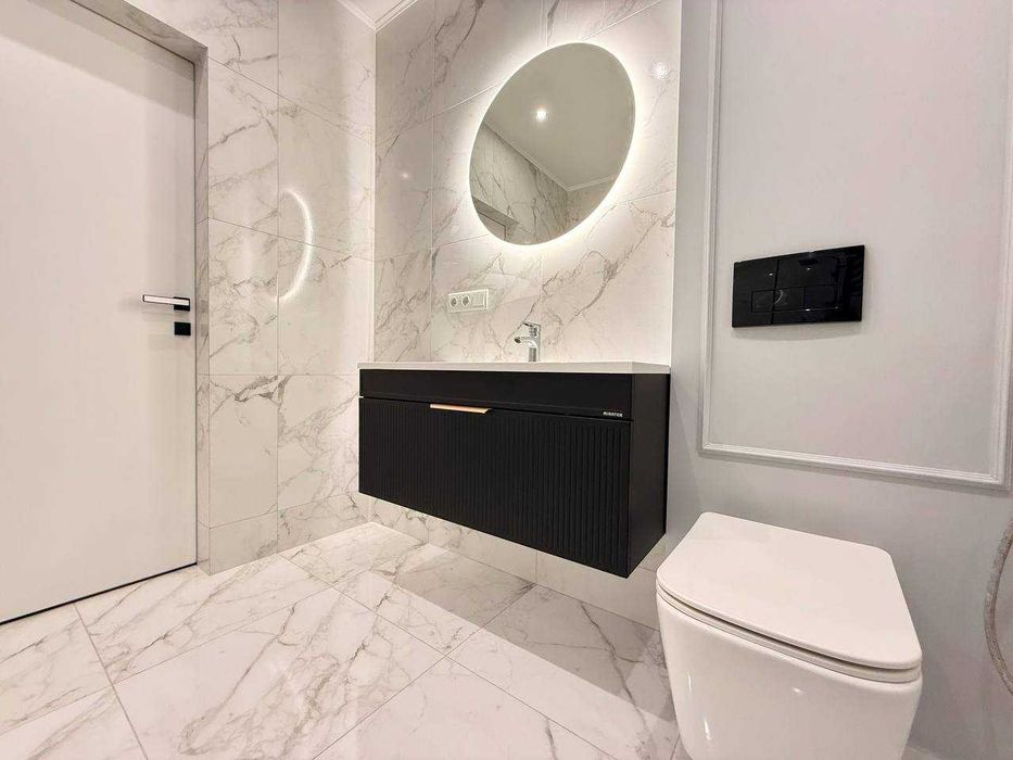 Видова 2.5 кім з ремонтом в обжитій новобудові!