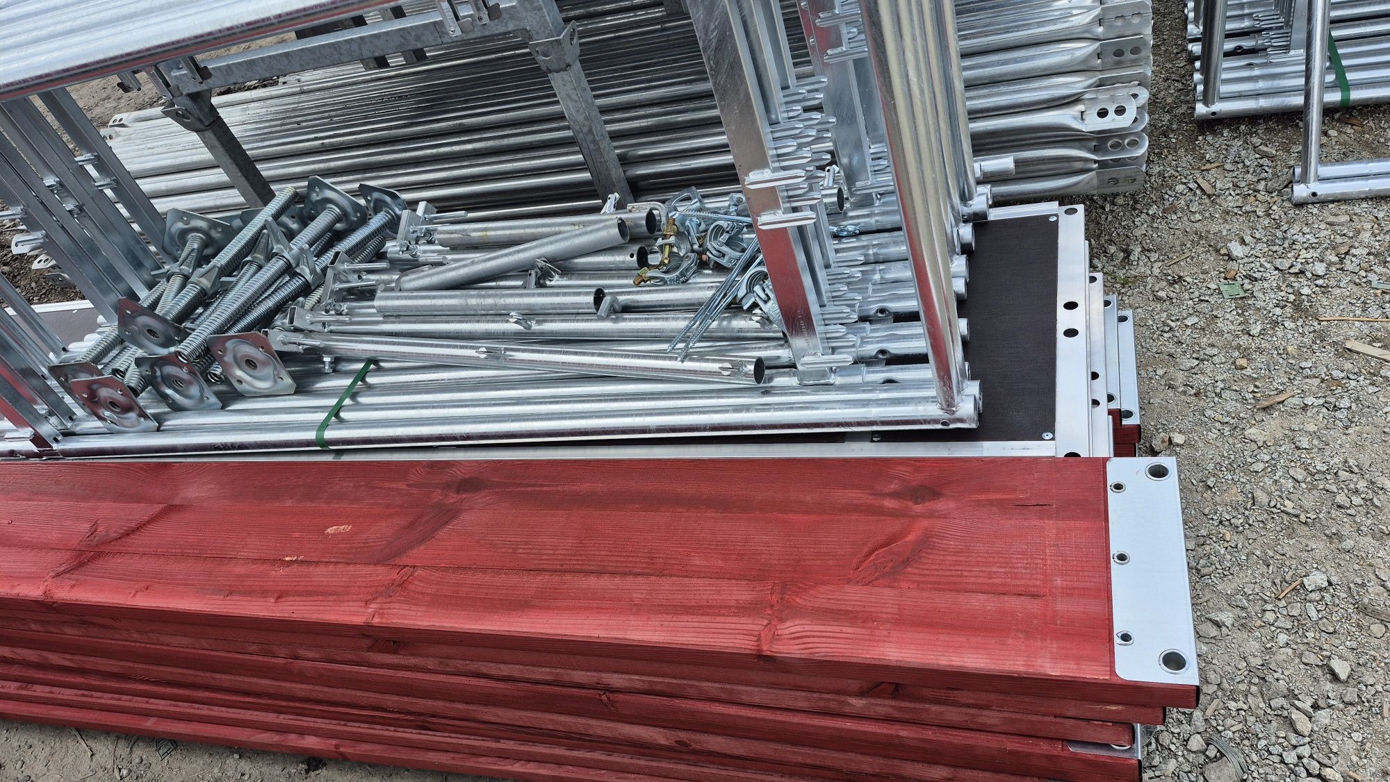 Rusztowanie systemowe elewacyjne 200 m2 SP 70 pletak plettac PEŁNE BHP