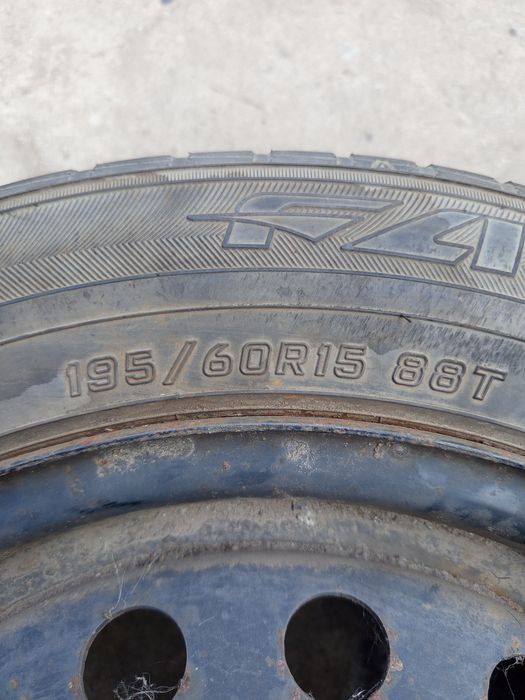 Продам колесо на запаску.