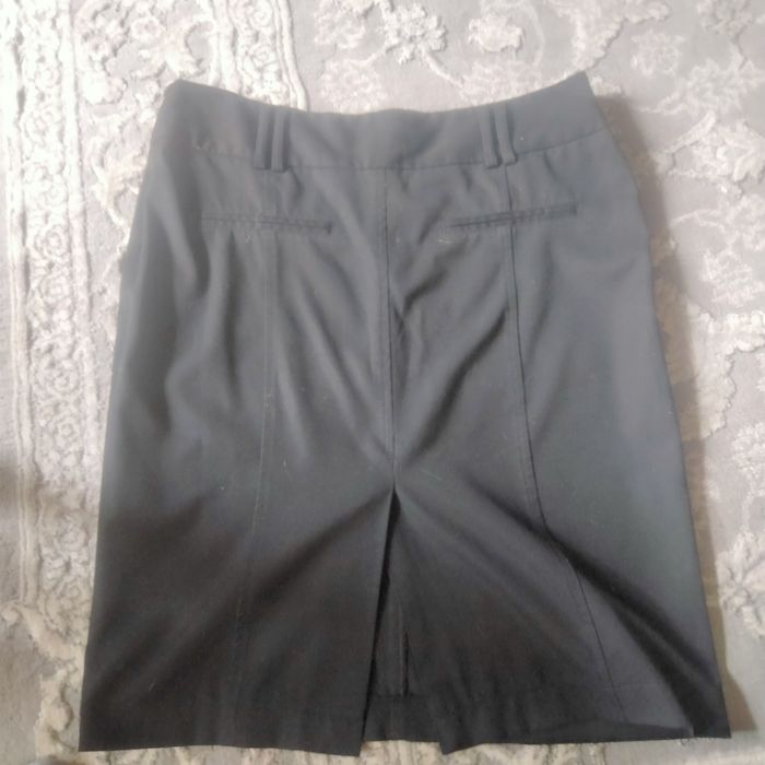 Спідниця жіноча класичної моделі