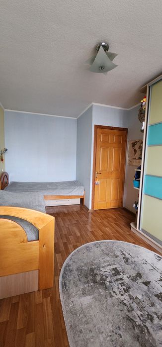 Продам 3х кімнатну квартиру. м. СПОРТИВНА, Колегіум.