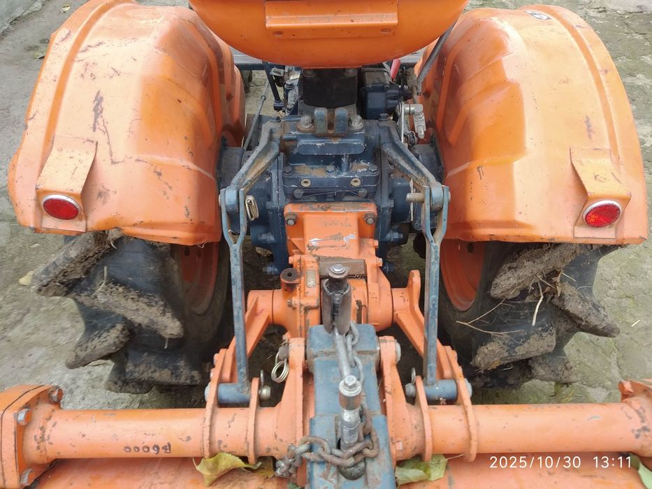 Мини трактор KUBOTA B6000 минитрактор