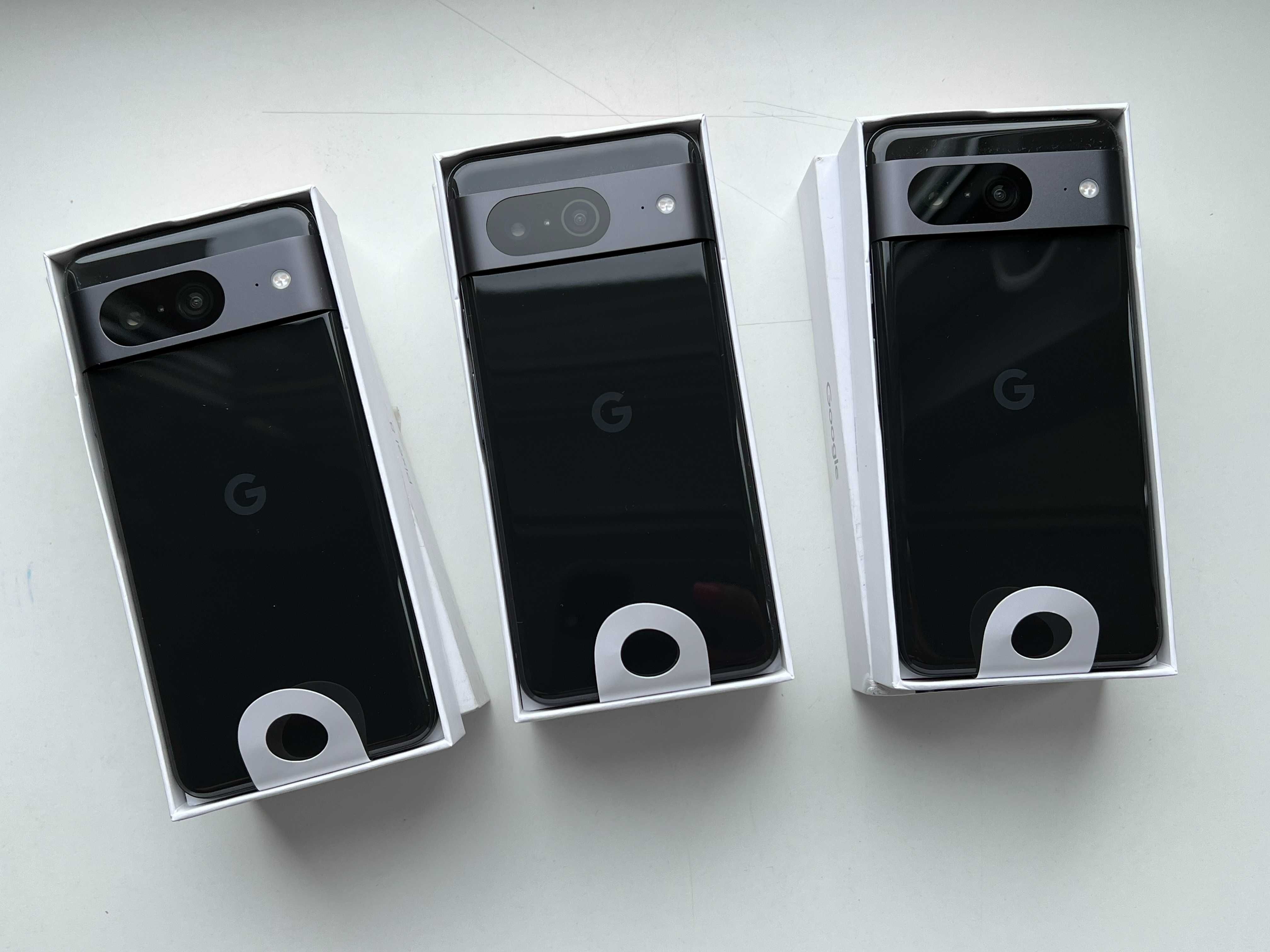 Новий Смартфон Google Pixel 8 128 / 256GB Obsidian Soft Unlock