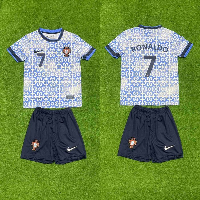 Футбольна форма Ф .К. "Португалія"-Рональдо.