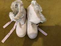 botas bejes com pelo 34