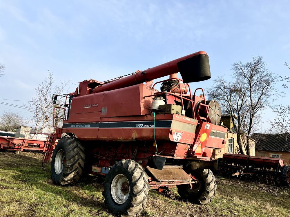 Комбайн Case IH 1680