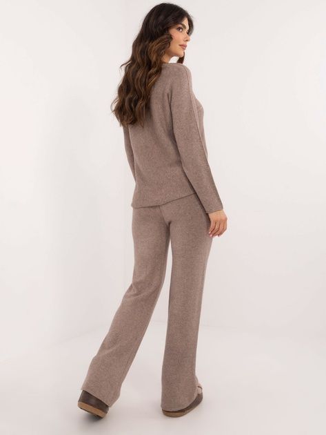 Ciemnobeżowy dzianinowy komplet ze spodniami new collection ciemny beż
