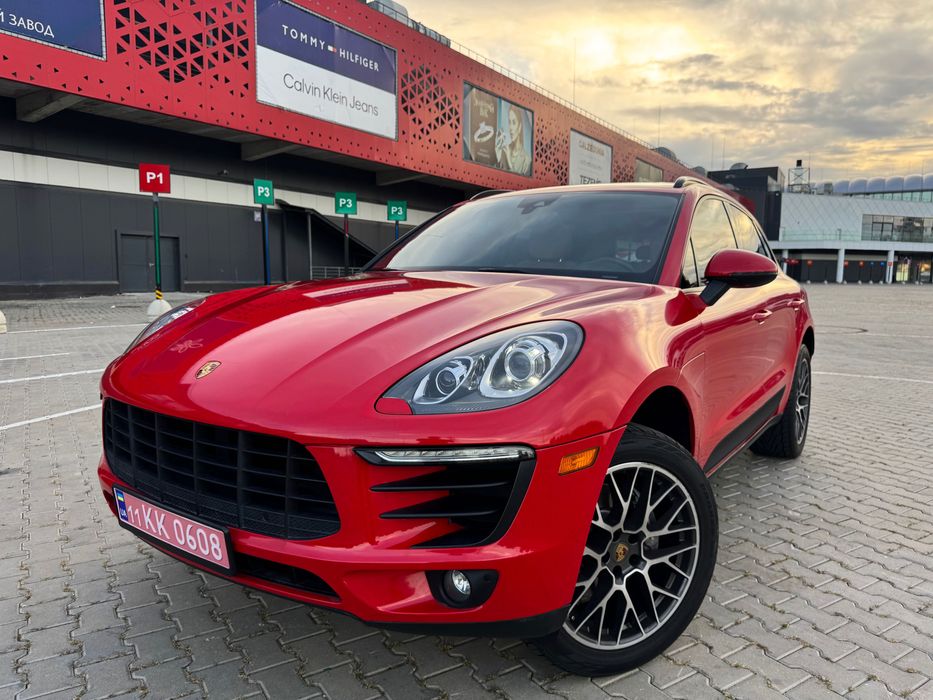 Porsche Macan 2.0L AT (252 л.с.) 2018