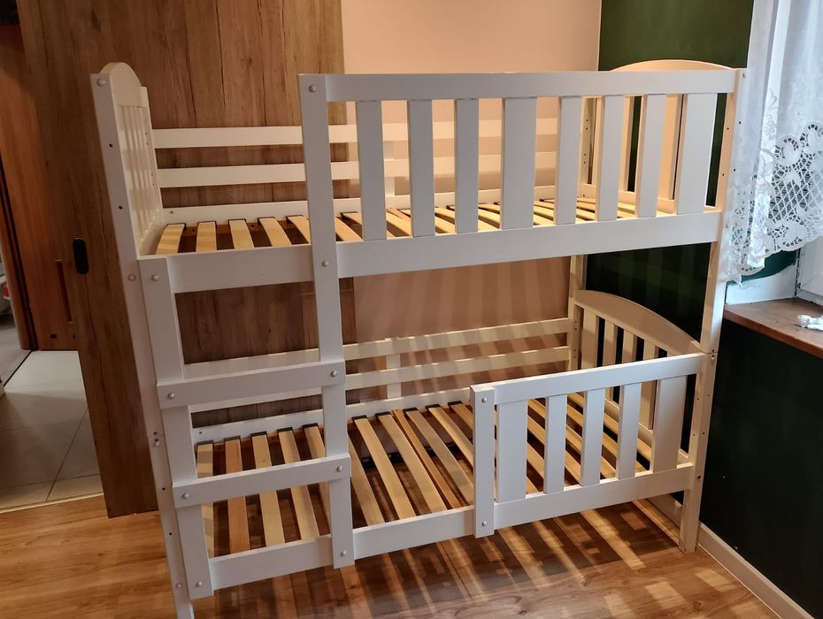 Sprzedam łóżko piętrowe