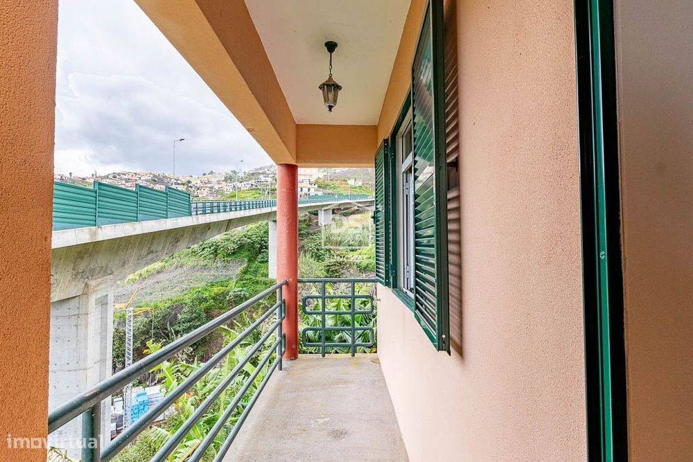 Moradia T3 Venda em Estreito de Câmara de Lobos,Câmara de Lobos