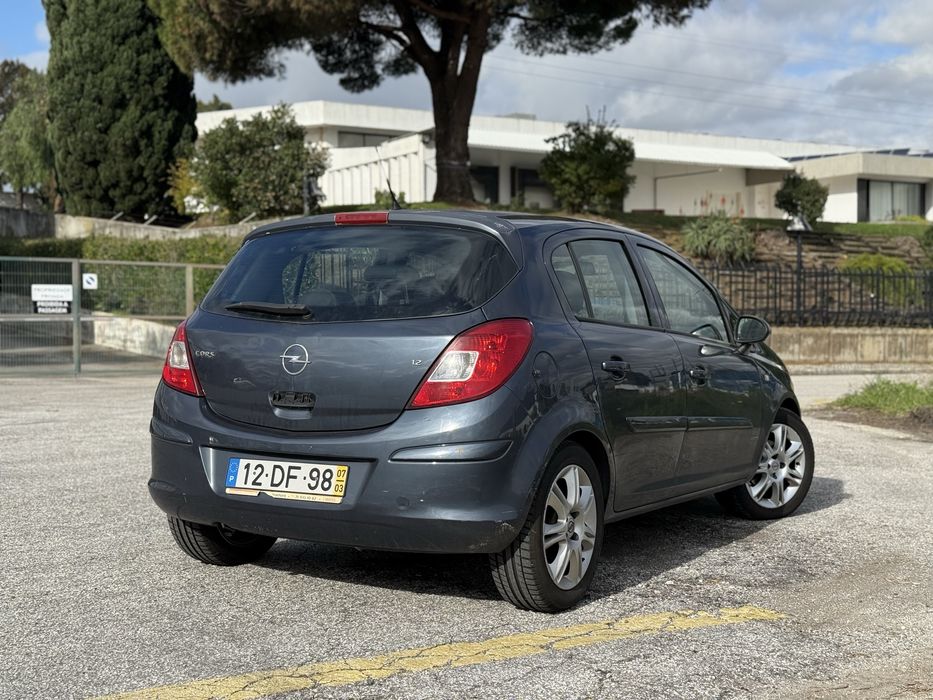 Opel Corsa D 1.2 gasolina
